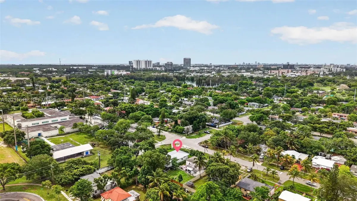 1695 NE 160th St, North Miami Beach, FL 33162 - #1