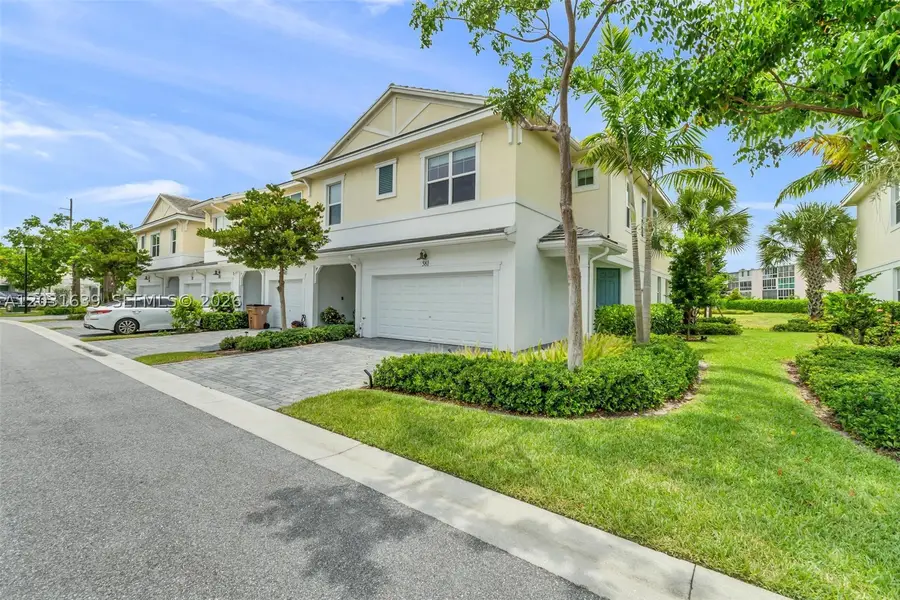 581 Sanderling Cir #581, Deerfield Beach, FL 33442 - #2