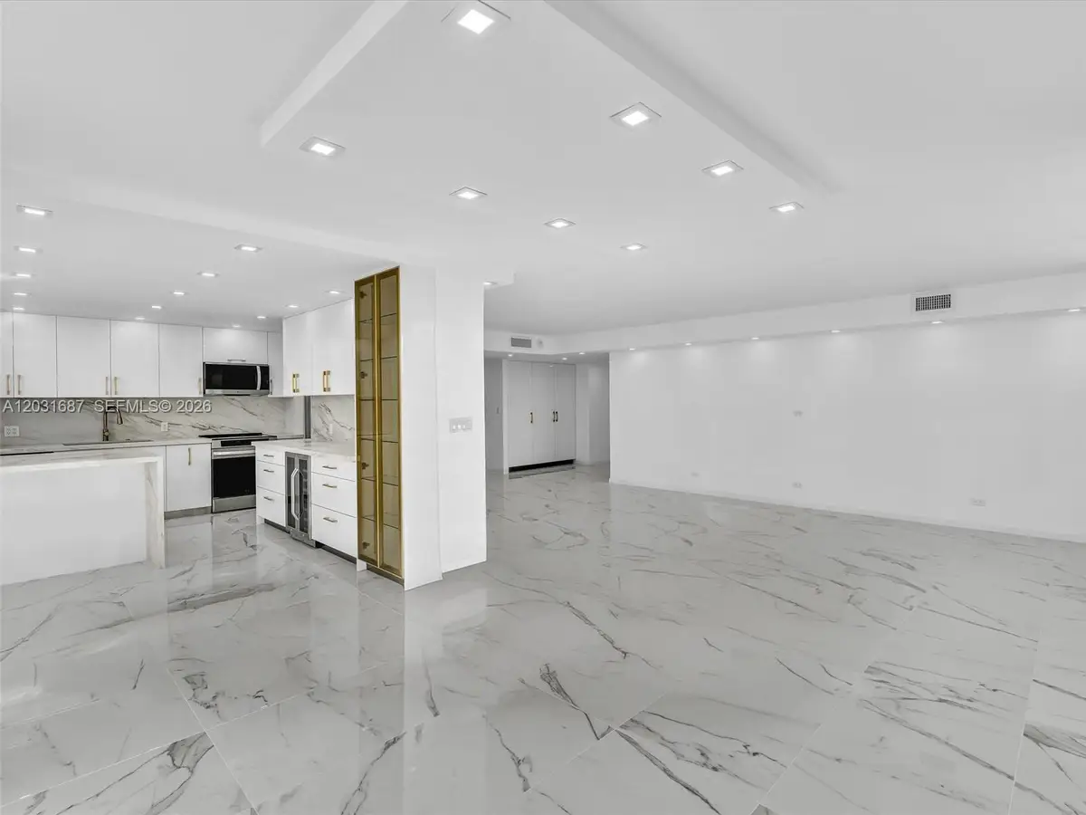 230 174th St #712, Sunny Isles Beach, FL 33160 - #1