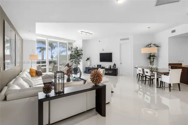 15811 Collins Ave #403, Sunny Isles Beach, FL 33160