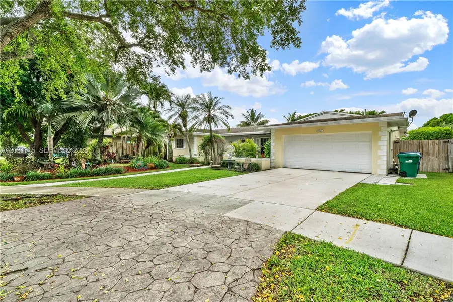 18920 SW 92nd Ct, Cutler Bay, FL 33157 - #2