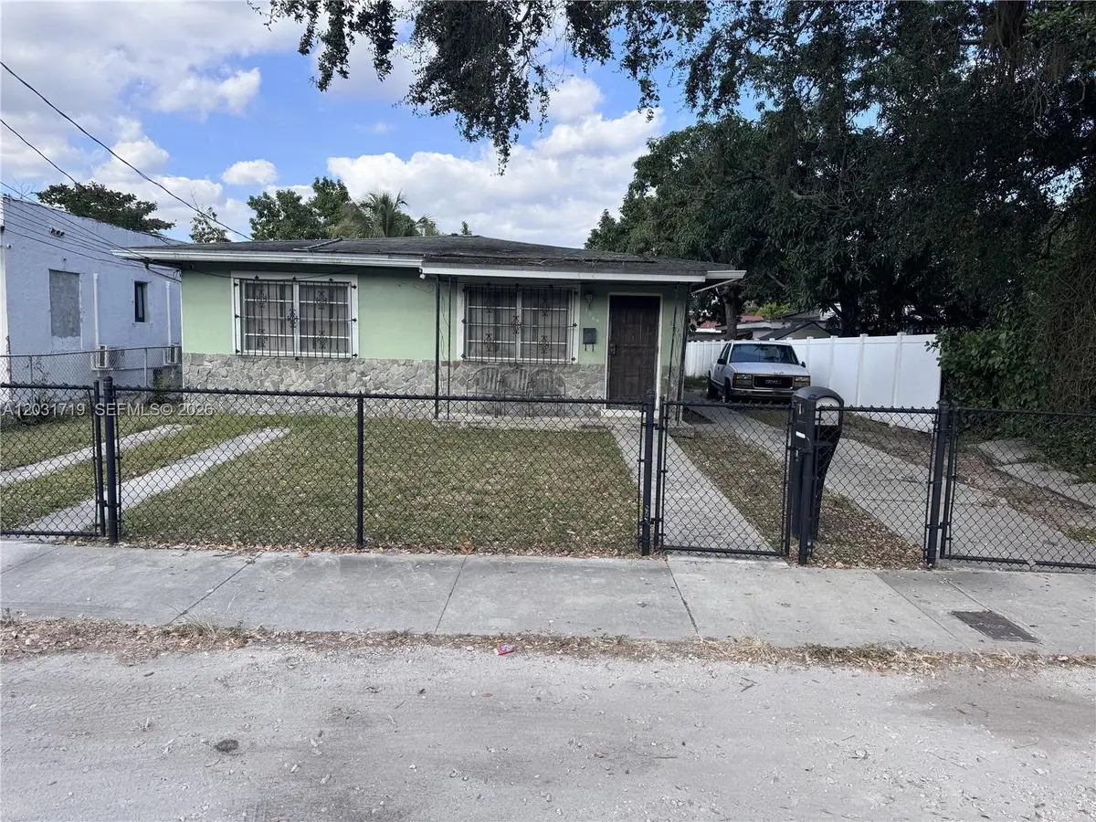 1369 NW 30th St, Miami, FL 33142 - #1