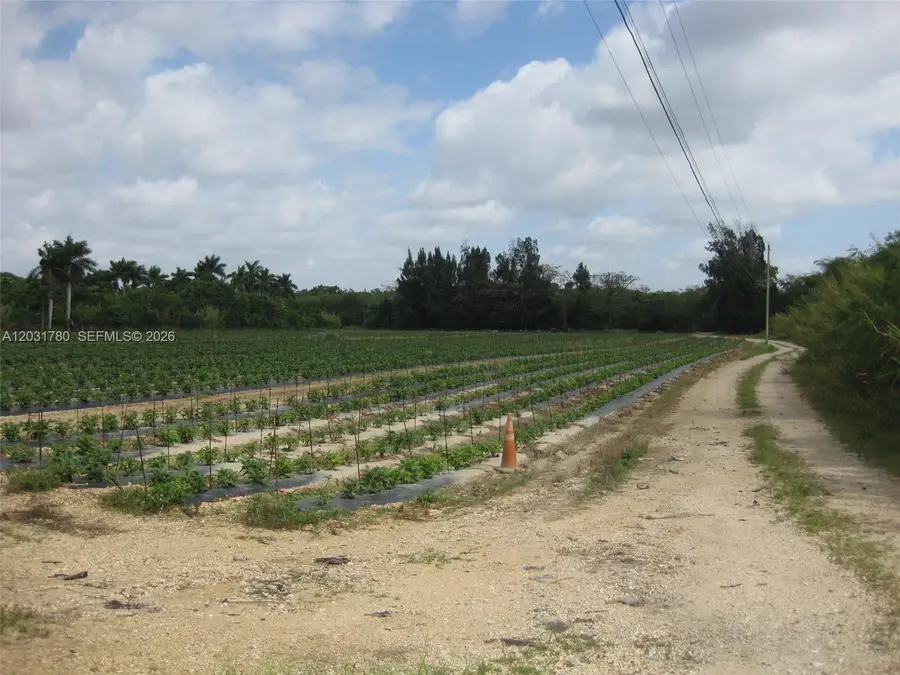 19922 SW 304th Street, Homestead, FL 33030 - #2