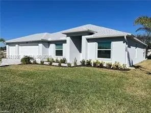 4211 NE 19th Ave, Cape Coral, FL 33909 - #2