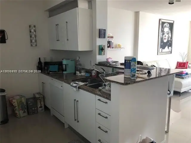 325 S Biscayne Blvd #2824, Miami, FL 33131 - #3