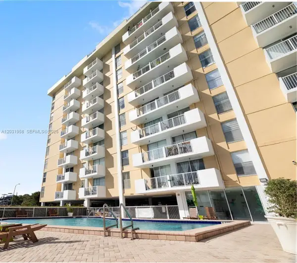 2020 NE 135th St #506, North Miami, FL 33181