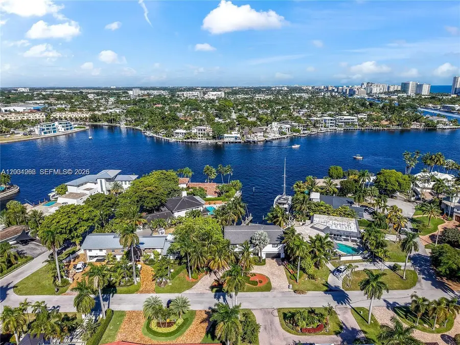 2445 SE 8th St, Pompano Beach, FL 33062 - #3