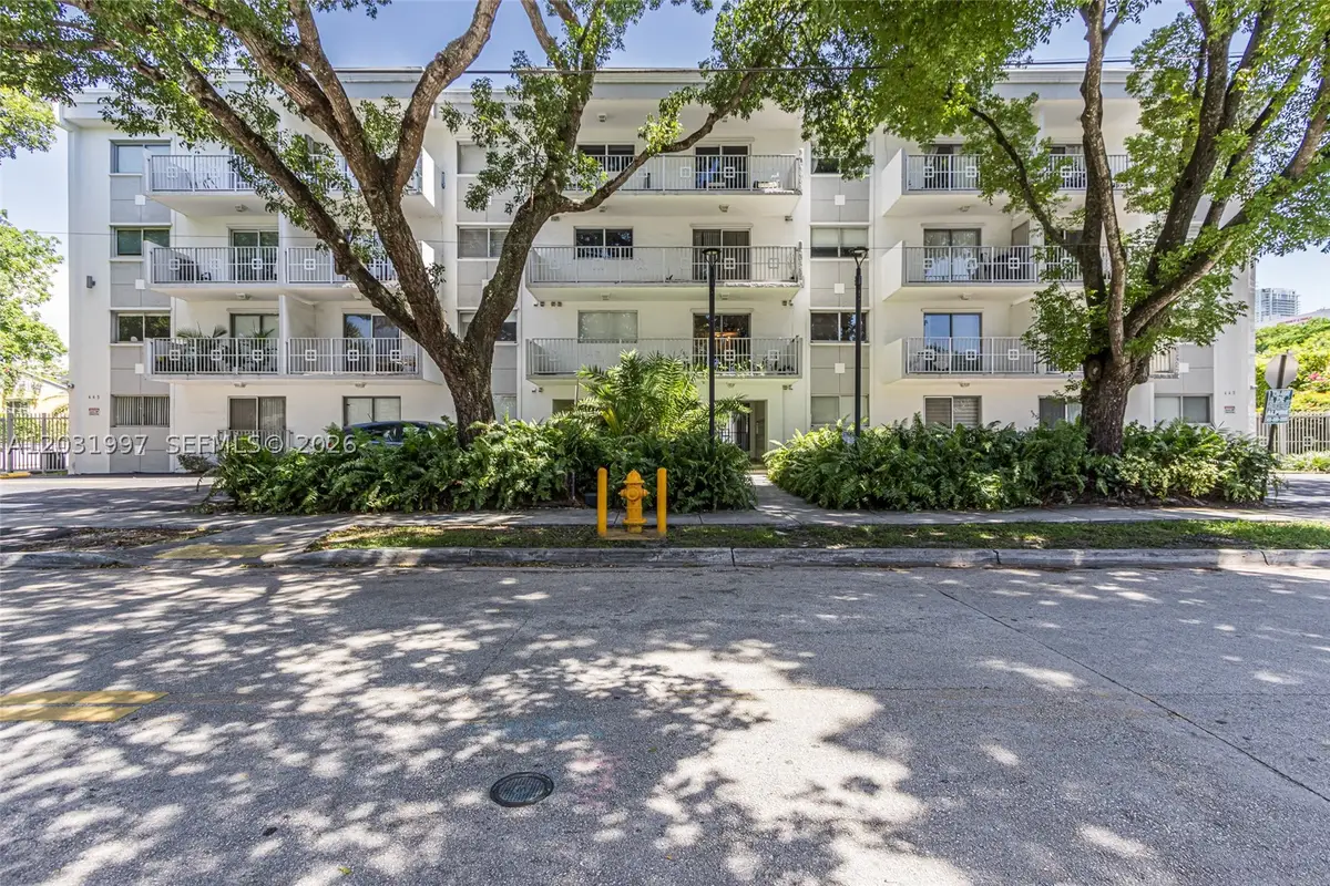 445 SW 11th St #102, Miami, FL 33130 - #1