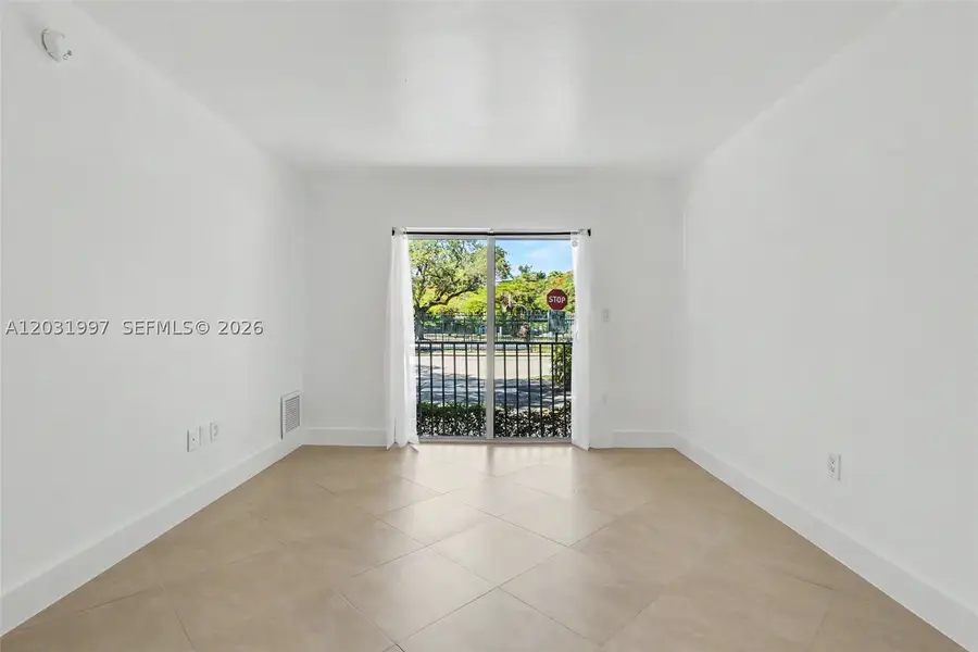 445 SW 11th St #102, Miami, FL 33130 - #3