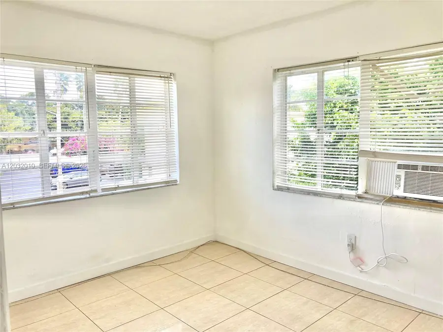 625 83rd St #44, Miami Beach, FL 33141 - #3