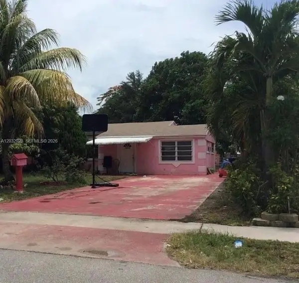 1466 NE 177th St, North Miami Beach, FL 33162