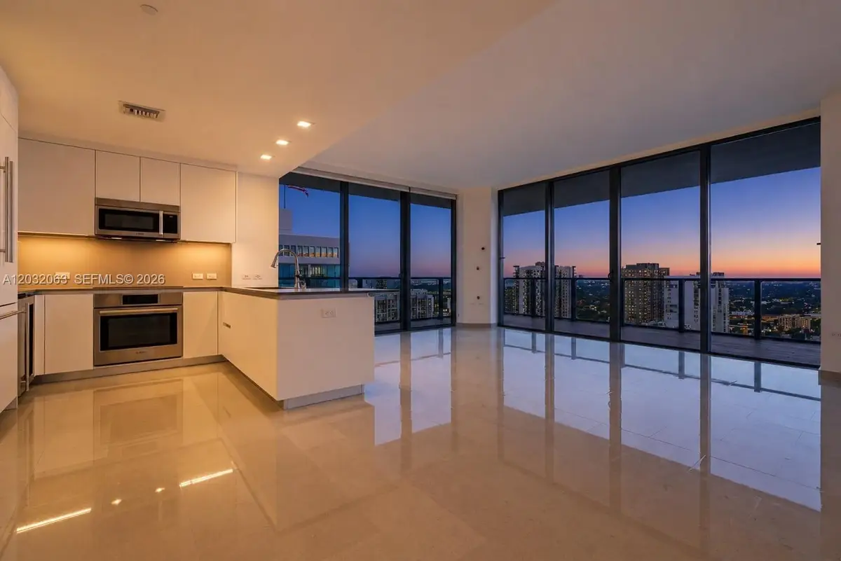 88 SW 7th St #2302, Miami, FL 33130 - #1