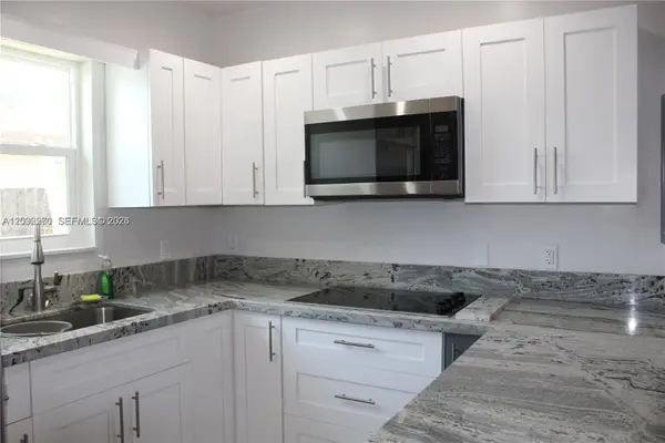 4035 E 2nd Ave, Hialeah, FL 33013