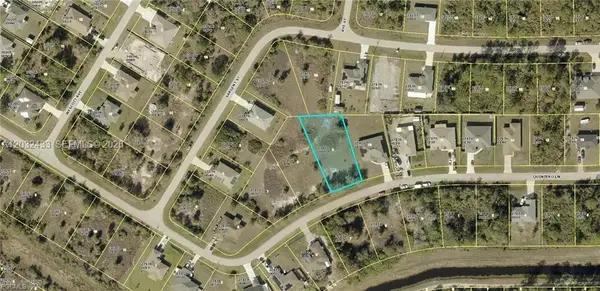 1935 Quintero Ln, Lehigh Acres, FL 33972