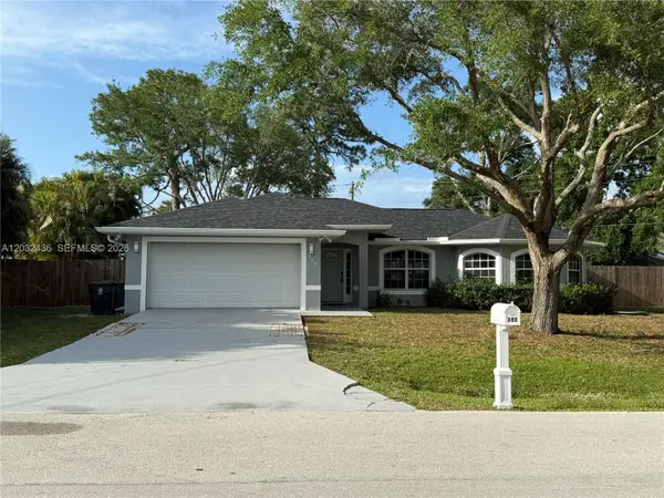 389 NE Surfside Ave, Port St Lucie, FL 34983