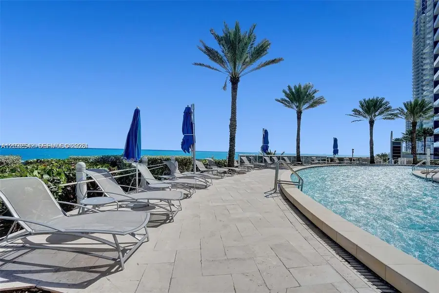 17201 Collins Ave# Den #1203, Sunny Isles Beach, FL 33160 - #3