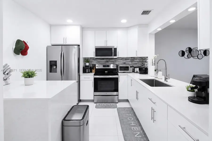 1127 SW 134th Pl, Miami, FL 33184 - #2