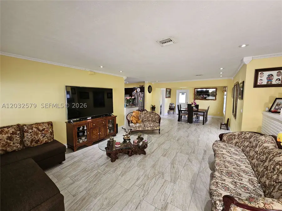 7470 Polk St, Hollywood, FL 33024 - #3
