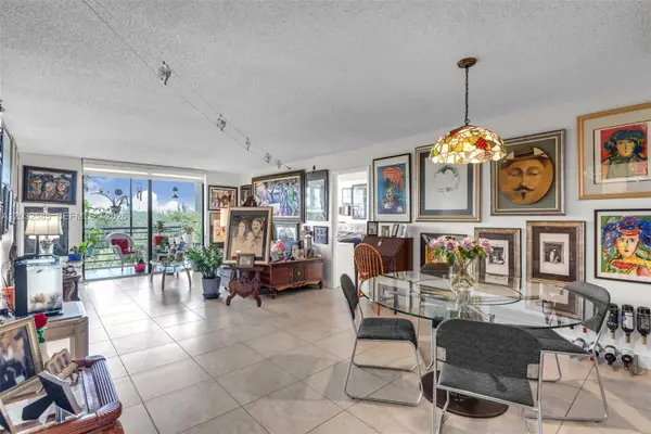 1400 Saint Charles Pl #623, Pembroke Pines, FL 33026