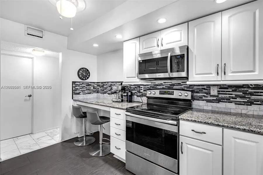 1000 Parkview Dr #715, Hallandale Beach, FL 33009 - #2