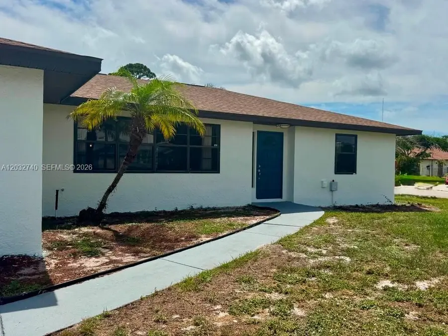 2302 SE Leithgow St, Port Saint Lucie, FL 34952 - #2