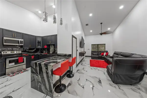 3245 NE 11 Dr, Homestead, FL 33033