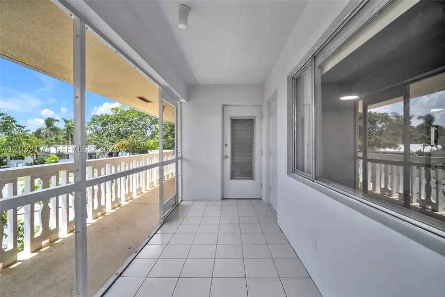 2101 NE 68th St #202, Fort Lauderdale, FL 33308 - #2