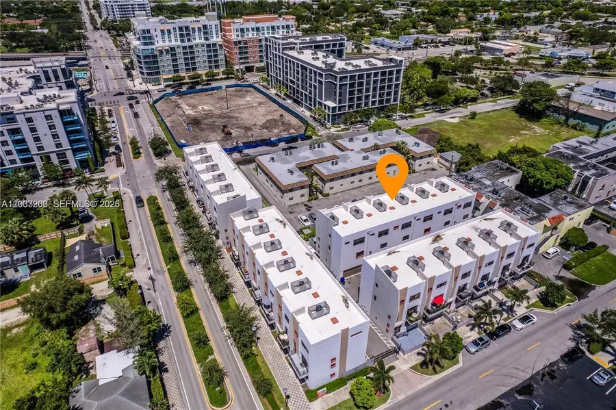 113 NE 6 #2115, Fort Lauderdale, FL 33304 - #3