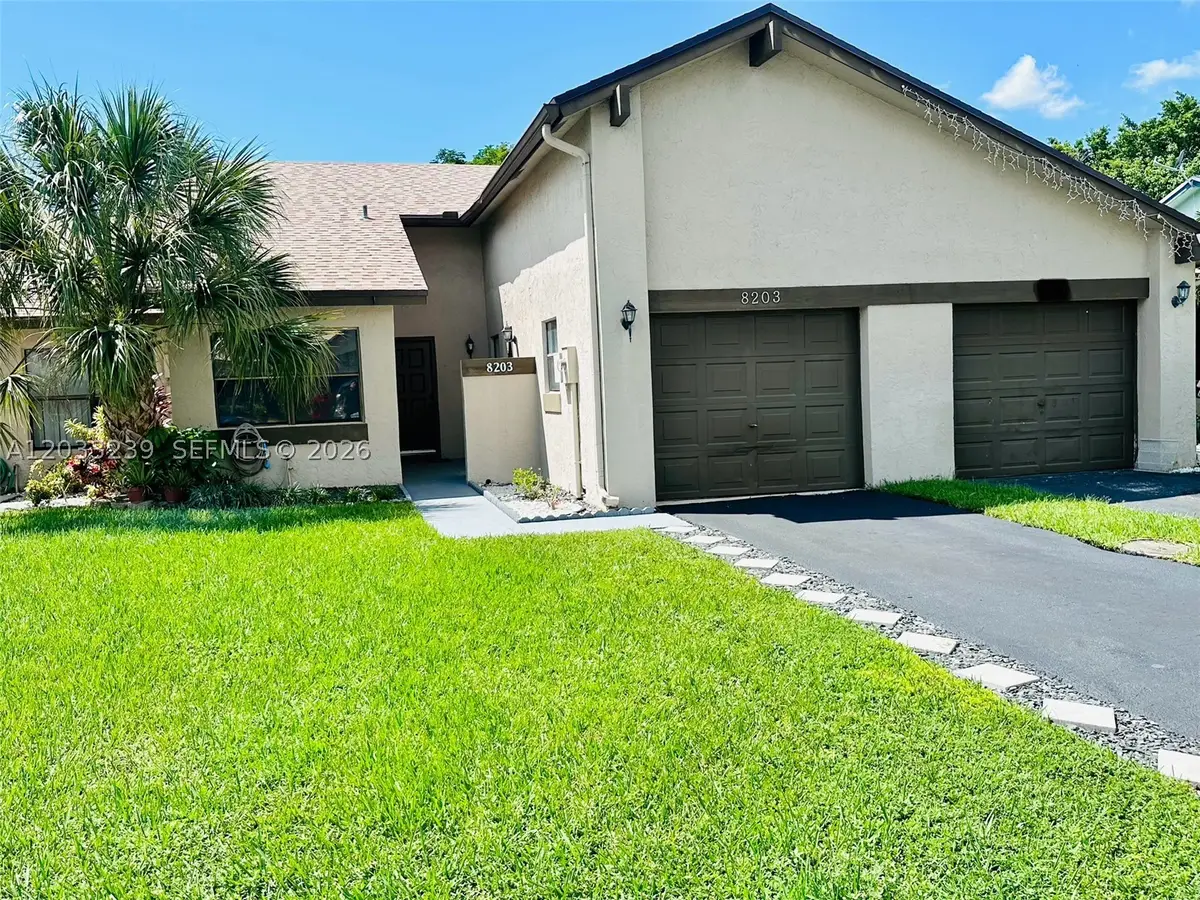8203 NW 100th Dr, Tamarac, FL 33321 - #1
