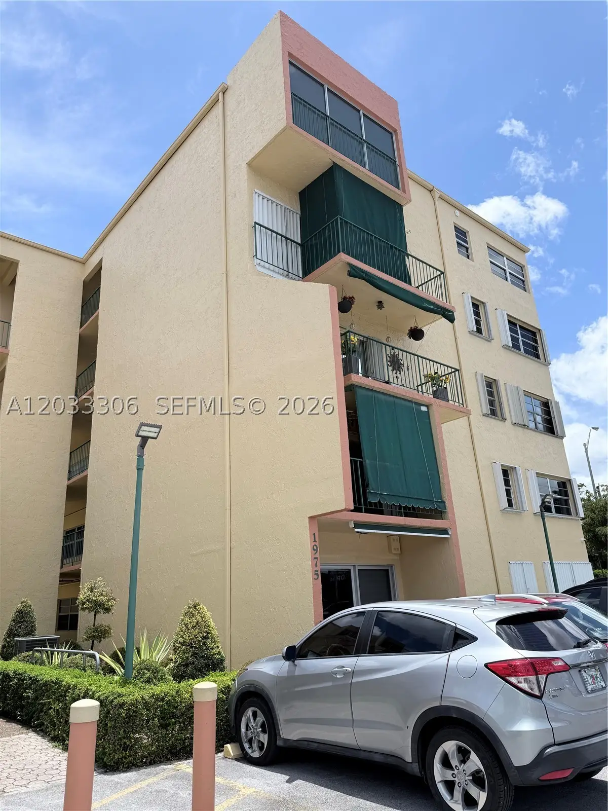 1975 W 44th Pl #401, Hialeah, FL 33012 - #1