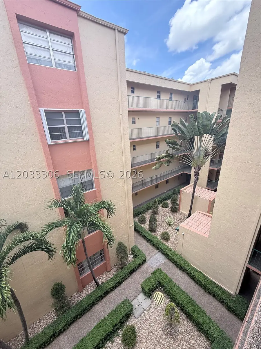 1975 W 44th Pl #401, Hialeah, FL 33012 - #3