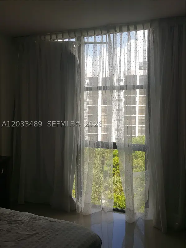 16919 N Bay Rd #608, Sunny Isles Beach, FL 33160