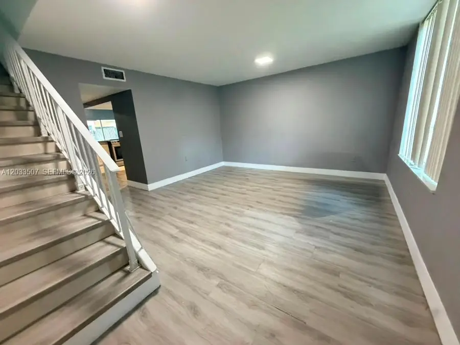 274 NE 141st St #3C, Miami, FL 33161 - #2