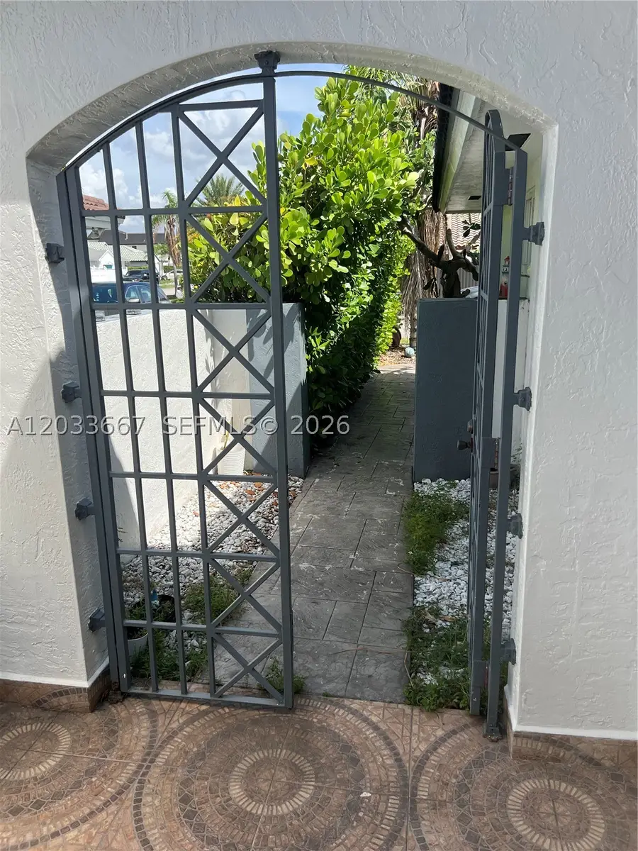5861 SW 149th Ct, Miami, FL 33193 - #3