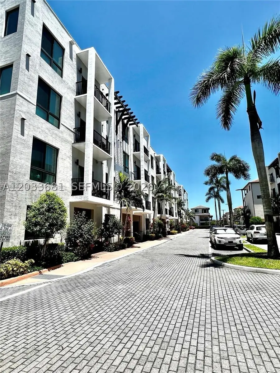 4700 NW 84th Ave #15, Doral, FL 33166 - #2
