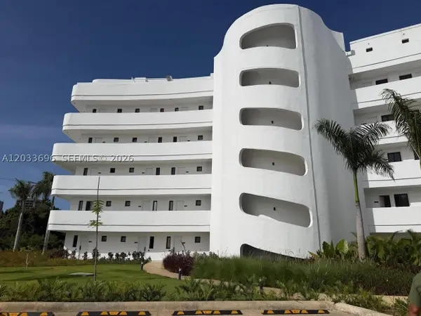 1 Cana Rock #215, Punta Cana,  