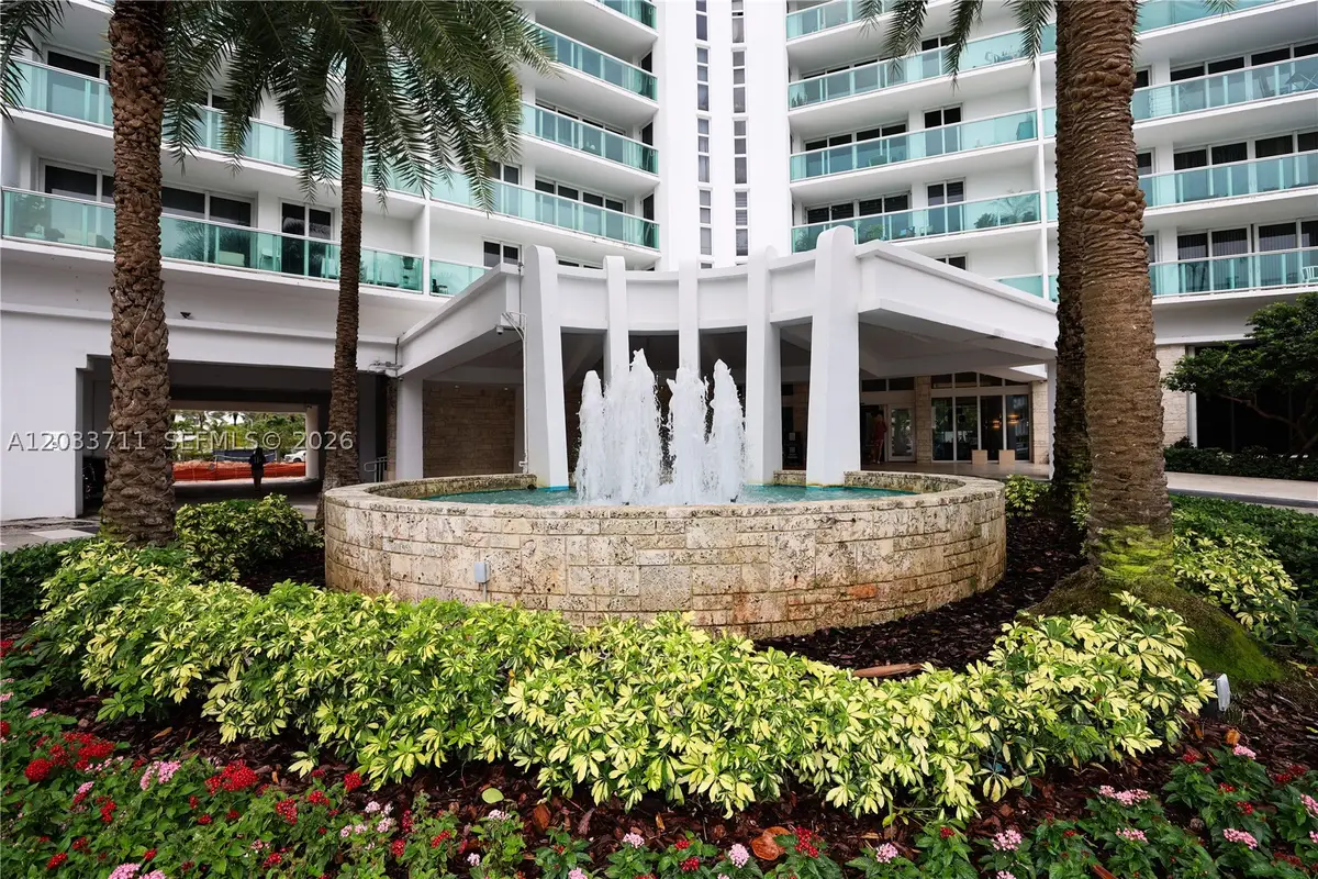 100 Bayview Dr #527, Sunny Isles Beach, FL 33160 - #1
