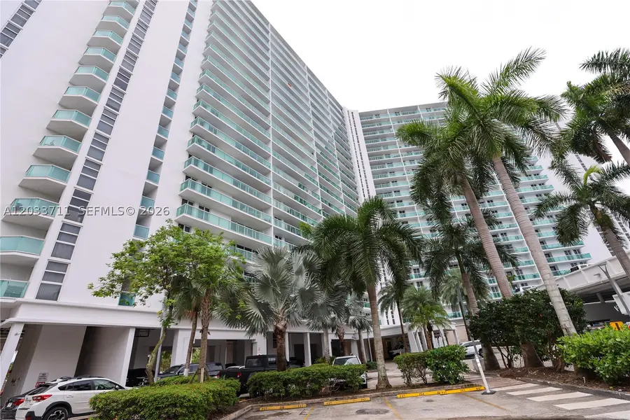 100 Bayview Dr #527, Sunny Isles Beach, FL 33160 - #3