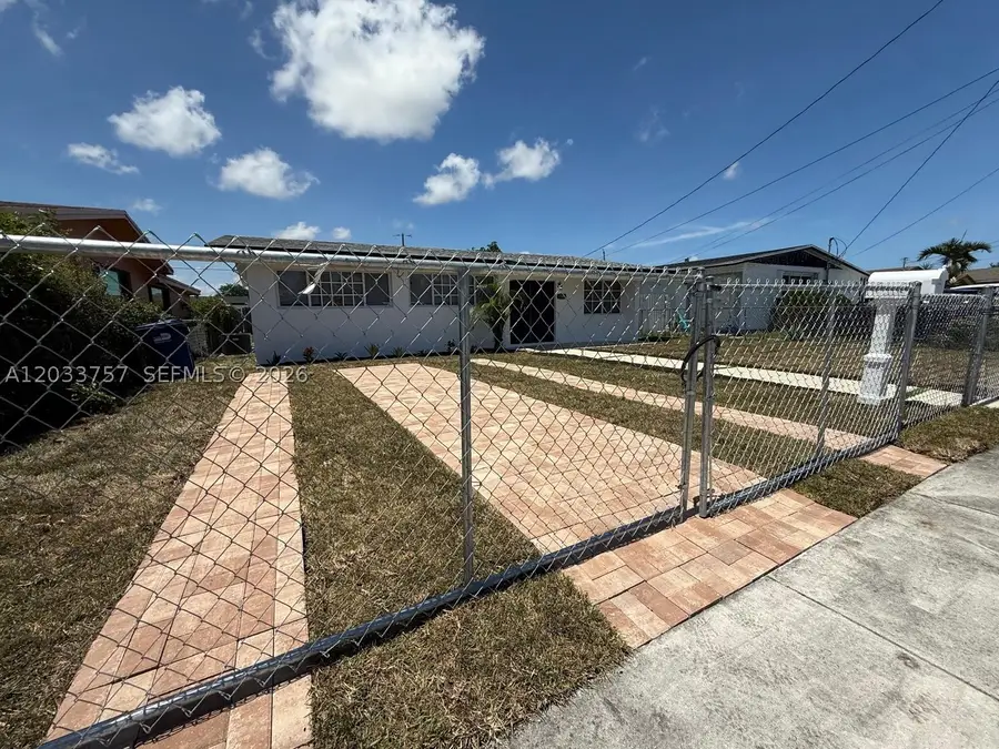 1749 NW 154th St, Miami Gardens, FL 33054 - #3