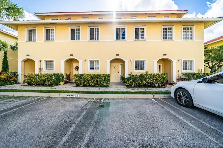 2040 NE 167 Th #3-128, North Miami Beach, FL 33162 - #2