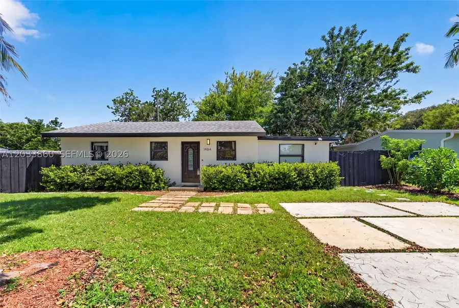 1464 NE 28th St, Pompano Beach, FL 33064 - #2