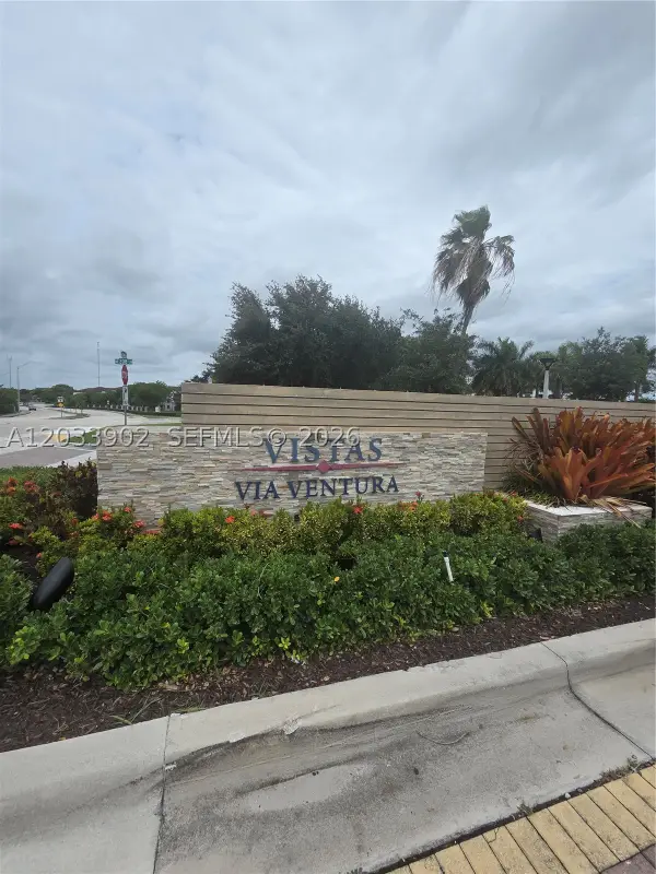 21124 NE 8th Ave, Miami, FL 33179