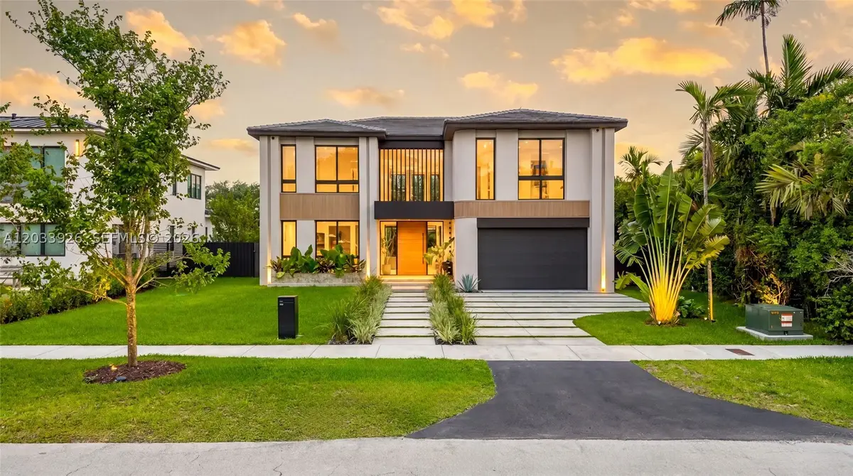 5854 SW 30th St, Miami, FL 33155 - #1