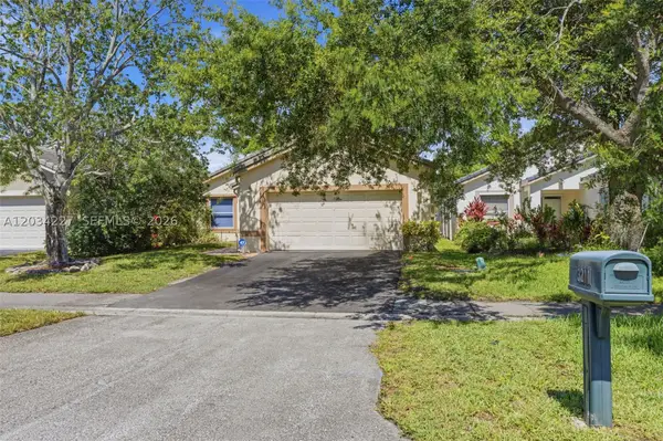 3211 NW 123rd Ave, Coral Springs, FL 33065