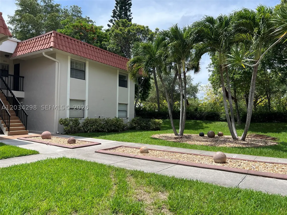 9710 Hammocks Blvd #204-31, Miami, FL 33196 - #1