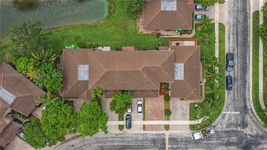 8964 NW 53rd Ct, Sunrise, FL 33351 - #2