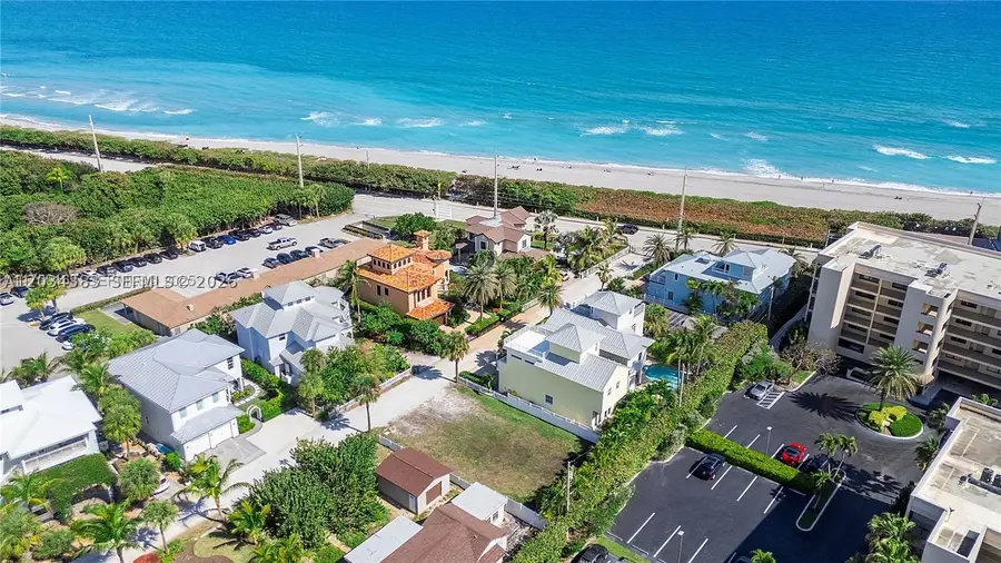 510 Saturn Ln, Juno Beach, FL 33408 - #2
