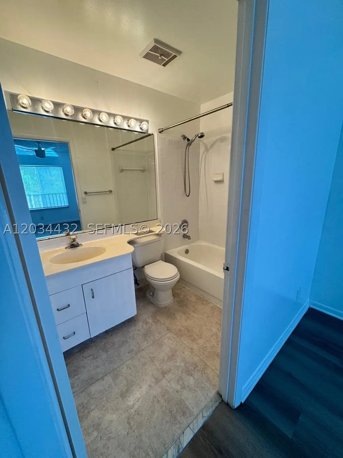 911 Coral Club Dr #911, Coral Springs, FL 33071 - #1