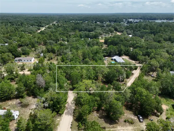 225 Mirror Lake Dr, Other, FL 32148