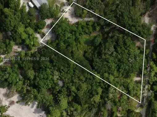 141 Strawberry St, Other, FL 32181